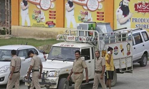 डेरा में तलाशी अभियान का दूसरा दिन LIVE: अंदर मिली विस्फोटक बनाने की फैक्ट्री, पुलिस हैरान