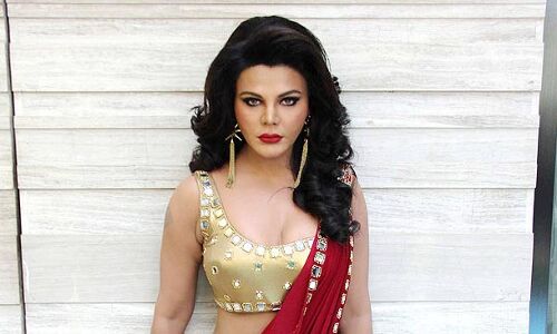 अभिनेत्री राखी सावंत गिरफ्तार, वाल्मिकी के खिलाफ की थी आपत्तिजनक टिप्पणी