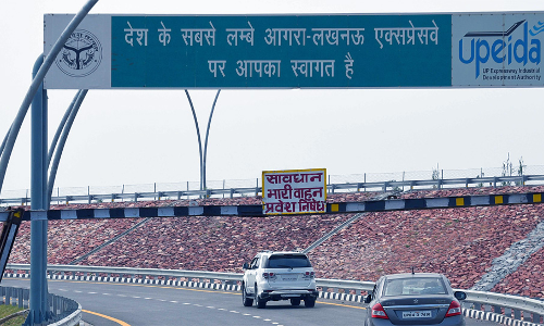 अखिलेश के एक्सप्रेस वे पर पैदा हुआ शिवपाल को बेटा, टीपू रखा नाम