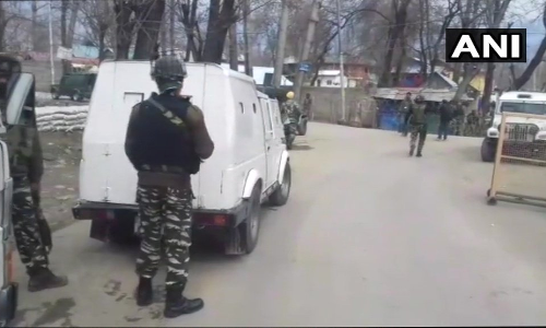 पुलवामा में पुलिस स्‍टेशन पर हमला, एक सिपाही घायल, पूर्व हिजबुल आतंकी आतंकी की मौत