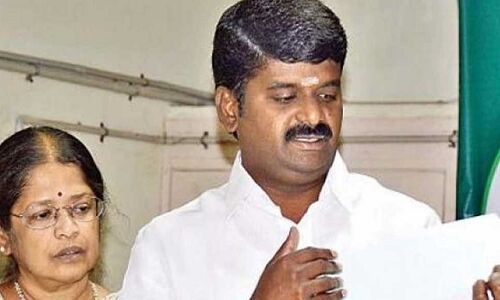 तमिलनाडु के स्वास्थ्य मंत्री के आवास पर आयकर विभाग का छापा