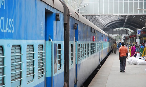 रेल यात्रियों के लिए रेलवे ने लांच की नई सुविधा, सिर्फ एक टच से मिलेगी सभी जानकारी