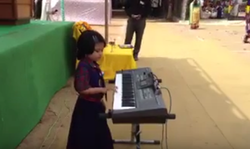 इस चार साल की बच्ची का कमाल देख, वीडियो देख गर्व होगा भारतीय होने का