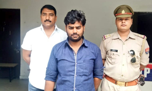 गाजियाबाद पुलिस ने नरदेश्वर मंदिर के पुजारी की हत्या में बांछित और  गैंगस्टर मैं फरार 25 हजार रु.का इनामी बदमाश किया गिरफ्तार