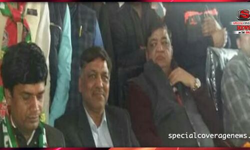 यूपी चुनाव: बीजेपी को झटका, सर्वेश जनसेवा सपा में हुए शामिल यूपी चुनाव: बीजेपी को झटका, सर्वेश जनसेवा सपा में हुए शामिल