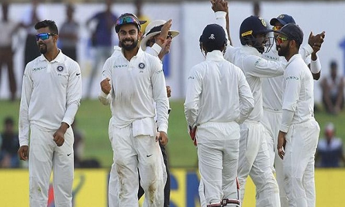 INDvsSL LIVE : भारतीय गेंदबाजों ने कसा शिकंजा, श्रीलंका का चौथा विकेट गिरा