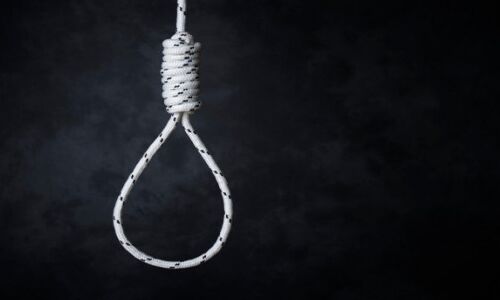 नोएडा के जे पी इंसिट्यूट में बीटेक के स्टूडेंट अभिनव ने किया सुसाइड, पुलिस को मिला सुसाइड नोट