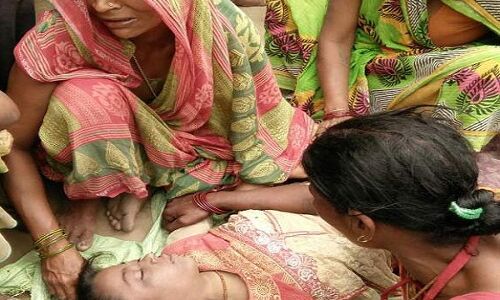 मिट्टी धंसने से महिला समेत 3 बच्चियों की मौत, एक की हालत गंभीर