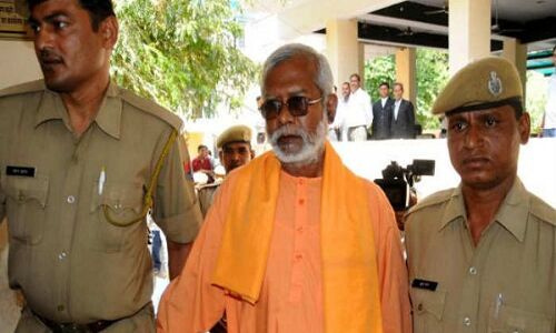 अजमेर ब्लास्ट केस: स्वामी असीमानंद और RSS नेता इंद्रेश कुमार बरी, 3 दोषी करार अजमेर ब्लास्ट केस: स्वामी असीमानंद और RSS नेता इंद्रेश कुमार बरी, 3 दोषी करार