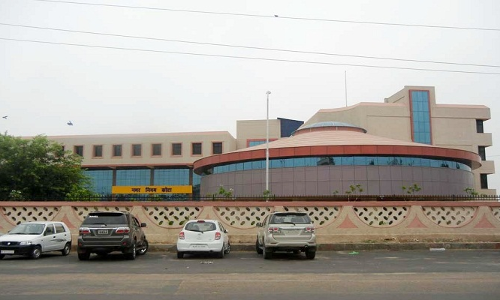 कोटा नगर निगम ने बाहर से आने वाले छात्रों पर लगाया टैक्स, प्रदर्शन शुरु