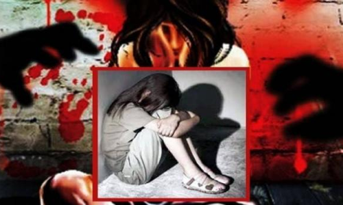 ब्लेड गाल पर लगाकर चलती ट्रेन में महिला के साथ किया दुष्कर्म, मामला दर्ज