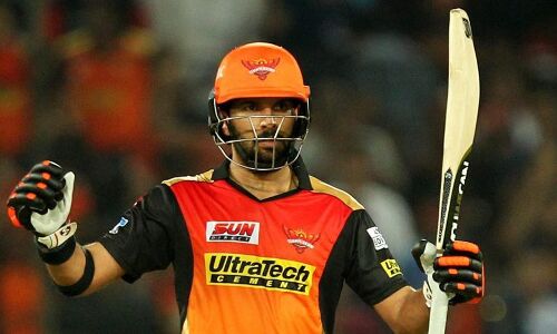 IPL-10: युवराज की आक्रामक पारी के दम पर सनराइजर्स ने RCB को 35 रनों से हराया IPL-10: युवराज की आक्रामक पारी के दम पर सनराइजर्स ने RCB को 35 रनों से हराया