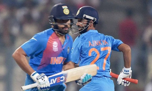 INDvsAUS: भारत के सामने 335 रनों का लक्ष्य, रोहित और रहाणे क्रीज पर