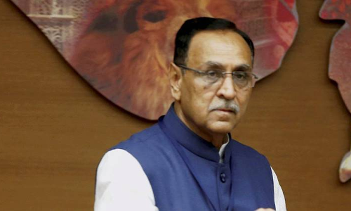 रूपाणी सरकार फिर मुश्किल में, पटेल के बाद सोलंकी के बागी तेवर