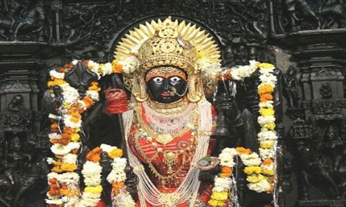 चमत्कार! इस मंदिर में मूर्तियां भी करती है बातें, वैज्ञानिक भी कर चुके हैं पुष्टि