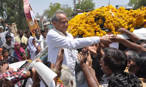 अशोक गहलोत ने किया खुलासा कौन बनेगा राजस्थान का कांग्रेस का सीएम चेहरा!