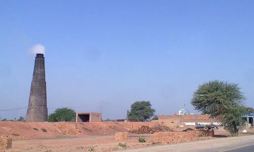 जौनपुर : ईंट भट्ठे में गिरकर 3 मजदूरों की मौत,दिल्ला गांव की घटना