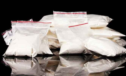 तस्करी: 40 करोड़ की हेरोइन के साथ पकड़ा गया जवान, पुलिस टीम ने किया गिरफ्तार तस्करी: 40 करोड़ की हेरोइन के साथ पकड़ा गया जवान, पुलिस टीम ने किया गिरफ्तार