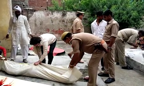 विवाहिता के प्रेमी ने उसके जेठ और ससुर को गोलियों से भूना, जेठ की मौत-ससुर की हालत गंभीर विवाहिता के प्रेमी ने उसके जेठ और ससुर को गोलियों से भूना, जेठ की मौत-ससुर की हालत गंभीर