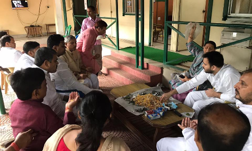 इतनी बेशर्मी कहां से लाते हो संपादकों? - तेजस्वी यादव