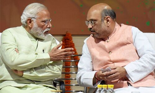 गुजरात चुनाव 2017 : बीजेपी के सामने नई मुश्किल, दो राज्यसभा सीटें गई हाथ से