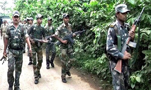 सुकमा में सुरक्षाबलों और नक्सलियों के बीच मुठभेड़, 5 जवान घायल, 3 की हालत गंभीर सुकमा में सुरक्षाबलों और नक्सलियों के बीच मुठभेड़, 5 जवान घायल, 3 की हालत गंभीर