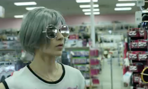 कंगना रनौत की फिल्म Simran का टीज़र रिलीज, VIDEO में देखें कगंना के अलग-अलग अवतार