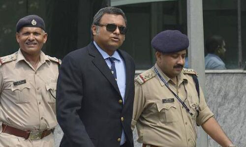 बड़ी खबर : पी चिदंबरम के बेटे कार्ति चिदंबरम को CBI ने चेन्नई एयरपोर्ट से किया गिरफ्तार