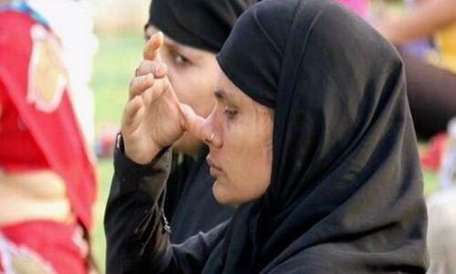 मुस्लिम महिलाओं का ऐलान- अब हम भी करेंगे सूर्य नमस्कार