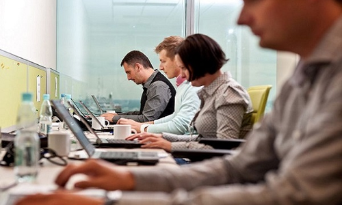 नौकरी के मामले में इन राज्यों में मिलती है सबसे ज्यादा सैलरी और छुट्टियां, रिपोर्ट में खुलासा