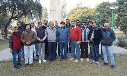 एटा में मृत बच्चों की आत्मा की शांति हेतु भगवान से प्रार्थना की