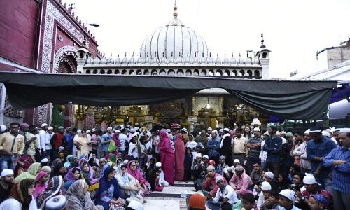 निजामुद्दीन मरकज के मौलाना के खिलाफ दिल्ली पुलिस लिखे FIR निजामुद्दीन मरकज के मौलाना के खिलाफ दिल्ली पुलिस लिखे FIR