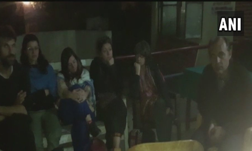 यूपी में नहीं सुरक्षित विदेशी पर्यटक, फ्रांस के पर्यटकों के साथ बदसलूकी और पिटाई