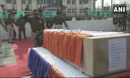 नई साल की सुबह पहुंचेगा जब शहीद का शव, क्या बीतेगी परिजनों पर सोचा किसी नेता ने!