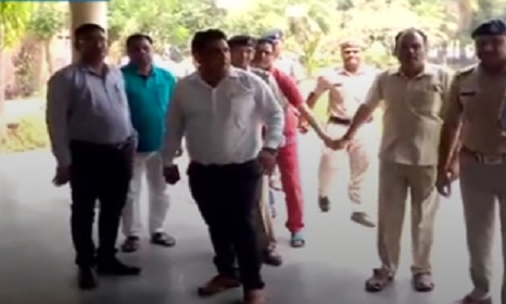 SRS ग्रुप के चेयरमैन समेत 4 को पुलिस ने किया गिरफ्तार, करोड़ों की धोखाधड़ी का है आरोप!