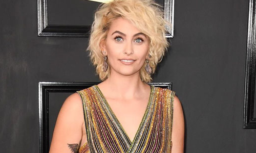 माइकल जैक्सन की मॉडल बेटी ने शेयर की टॉपलेस फोटो, फॉलोवर्स को लिखा खास संदेश