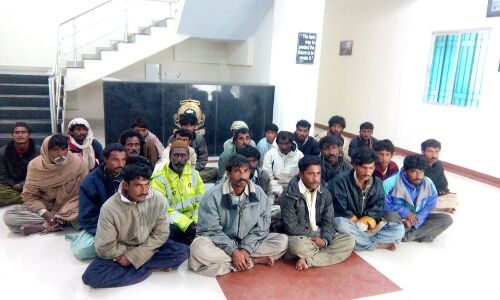 5 नावों में सवार 26 पाकिस्तानी गिरफ्तार, फिर क्या हुआ?