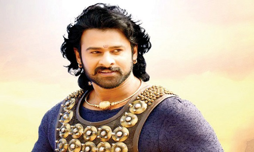 बाहुबली प्रभास ने अपने जन्मदिन पर फैन्स को किया सरप्राइज, साहो का फर्स्ट लुक जारी