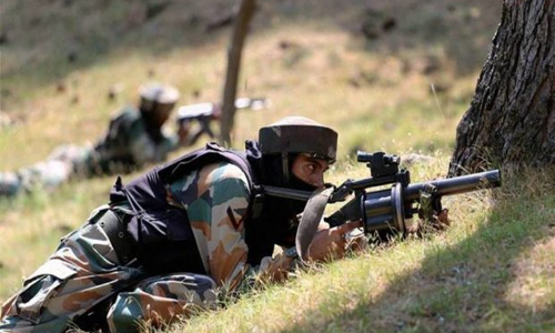 श्रीनगर: शोपियां और कुलगाम में सुरक्षा बलों पर आतंकी हमला, तीन जवान घायल