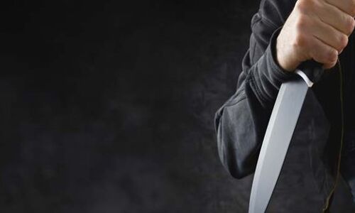 यूपी में थानाध्यक्ष की आवास में चाकुओं से गोदकर निर्मम हत्या