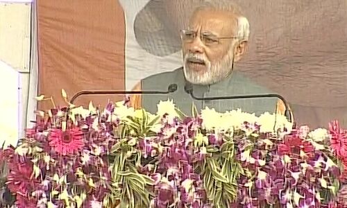 PM मोदी LIVE: यूपी में इस बार की लड़ाई गरीबी और जमीन हथियाने वाले माफियाओं से है