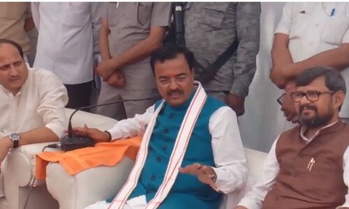 अफसरों ने कार्यकर्ताओं की नहीं सुनी तो होगी कार्यवाही - केशव प्रसाद मौर्य