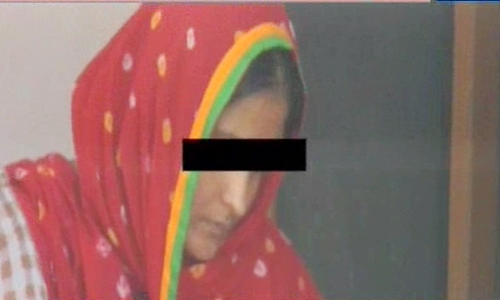 इस औरत की कहानी चौंका देगी आपको, पहले प्यार में फंसाती थी और फिर...