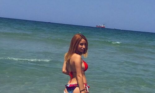 इंटरनेट पर तहलका मचा रही इजरायली सोल्‍जर, देखें HOT तस्वीरें