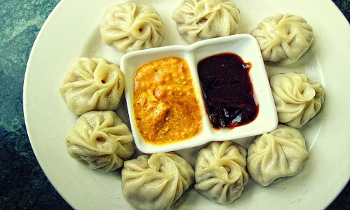 बीफ़ के बाद अब मोमोज पर बैन चाहते हैं BJP विधायक, बताया- शराब और ड्रग्स से भी ज्यादा खतरनाक!