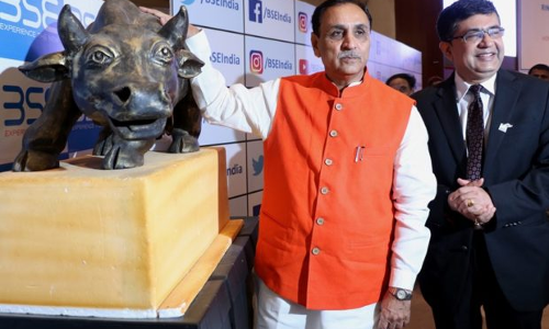 गुजरात चुनाव 2017: सीएम विजय रुपाणी बोले हमारी स्तिथि खराब, ऑडियो वायरल सुने पूरी बात