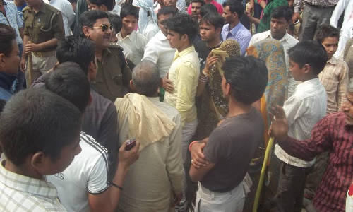 बुलंदशहर पर चीखने वाली मिडिया जेवर पर खामोश क्यों? या योगी के जंगलराज के खिलाफ बोलने की नहीं है दम! बुलंदशहर पर चीखने वाली मिडिया जेवर पर खामोश क्यों? या योगी के जंगलराज के खिलाफ बोलने की नहीं है दम!