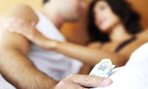सेक्स के दौरान चुपके से कॉन्डम हटाने की मिली ये सजा!