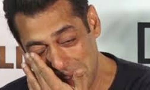 हिरन हत्या के आरोपी सलमान के निकल पड़े आंसू