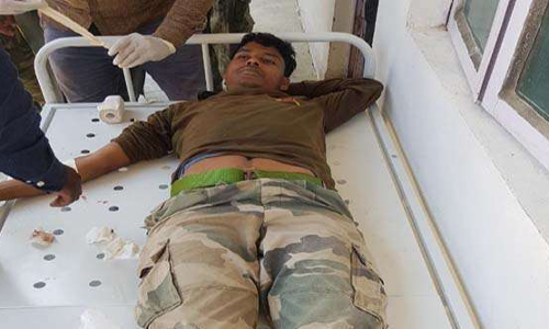 सुकमा में पुलिस और नक्सलियों के बीच मुठभेड़ में 2 जवान शहीद, 6 घायल